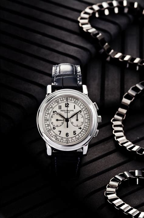 Bonhams : Patek Philippe. A lady's 18K white gold manual wind 